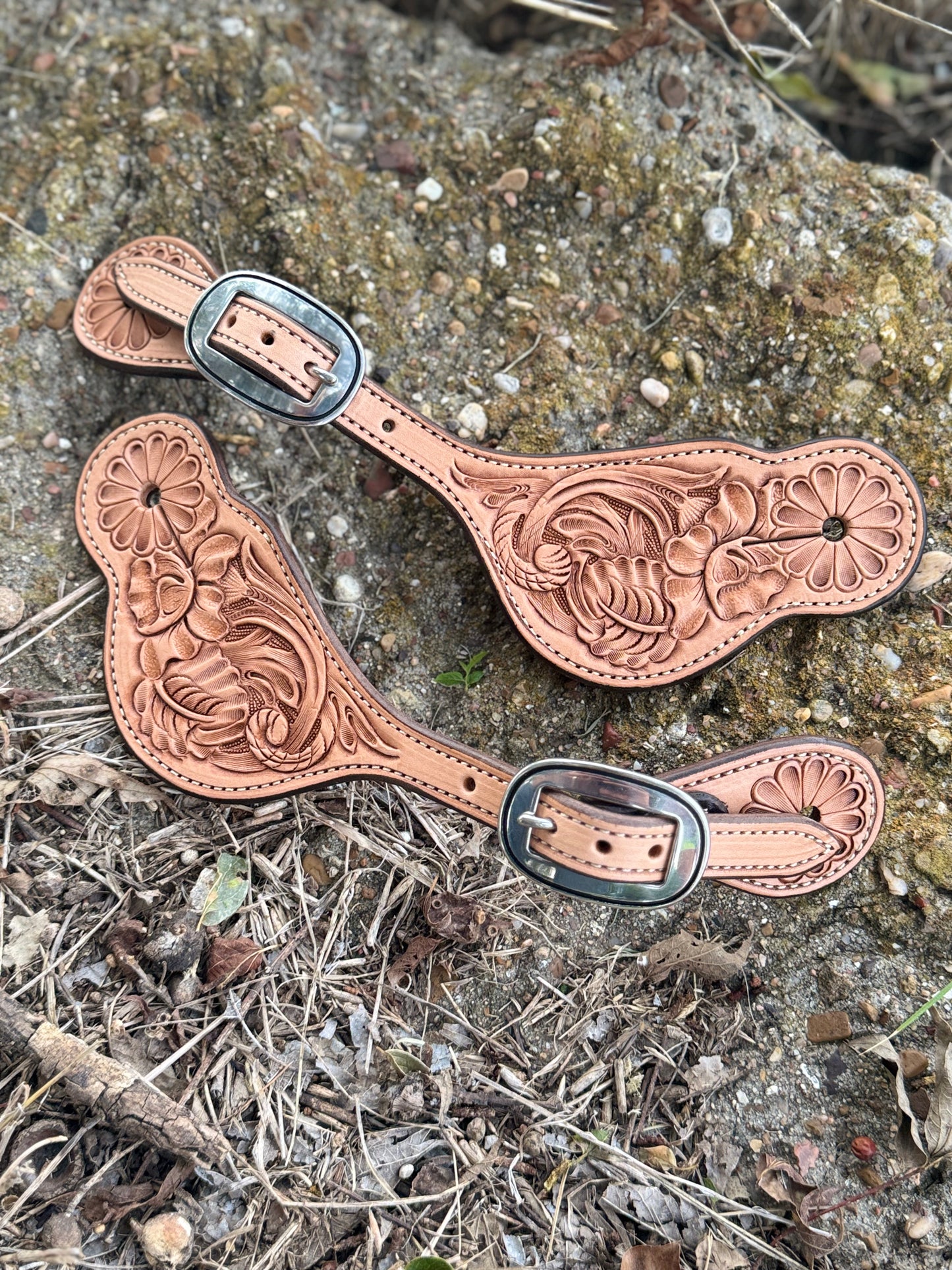 Men's Tooled Spur Straps/Sheridan Brown Antiqued
