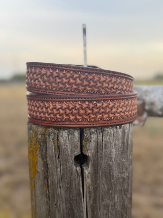 Tripoint basket stamp/Golden brown border