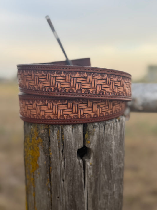 Wicker basket stamp/Golden brown border