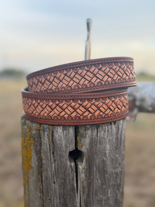 Quilted basket stamp/Golden brown border