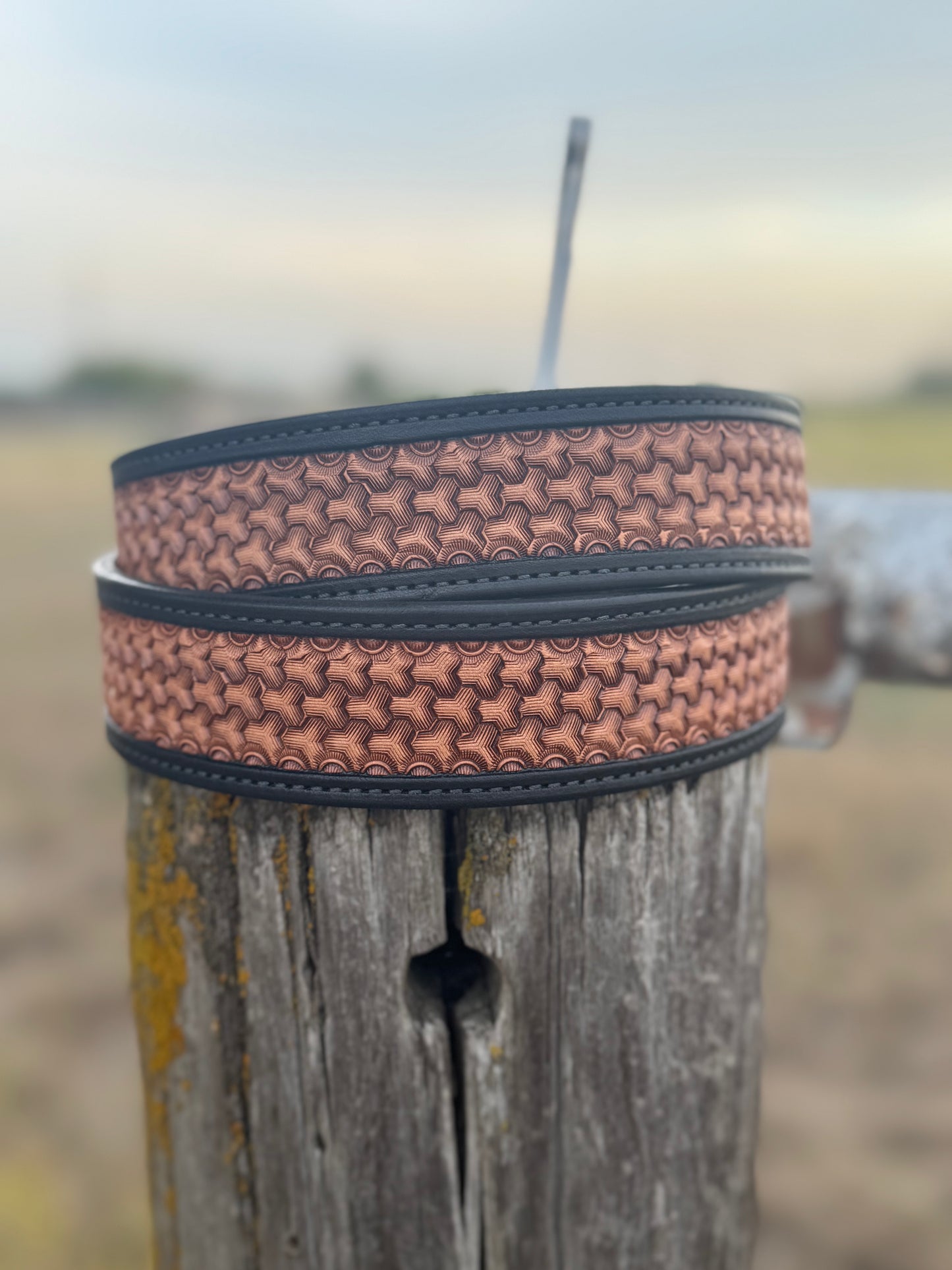 Tripoint basket stamp/Black border