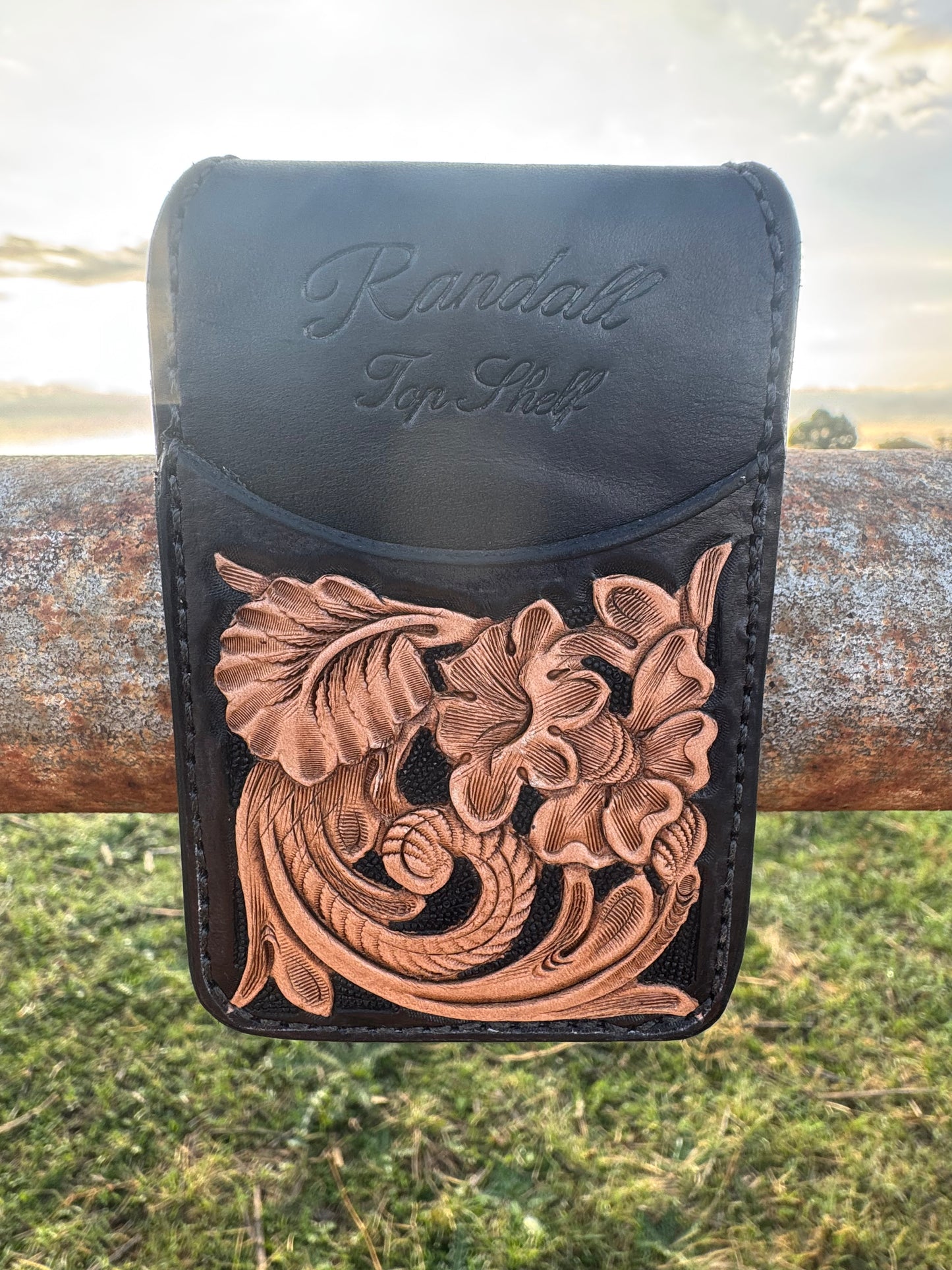 Magnetic money clip wallet