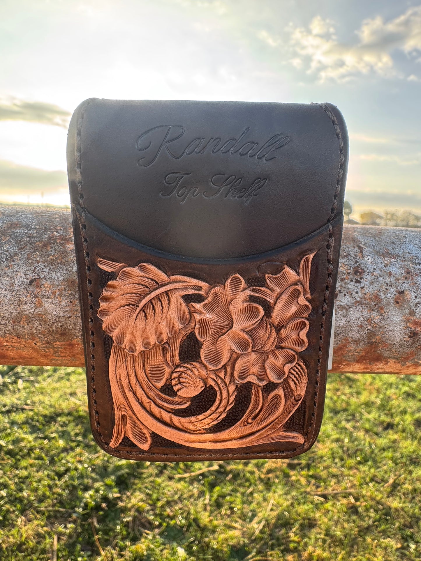 Magnetic money clip wallet