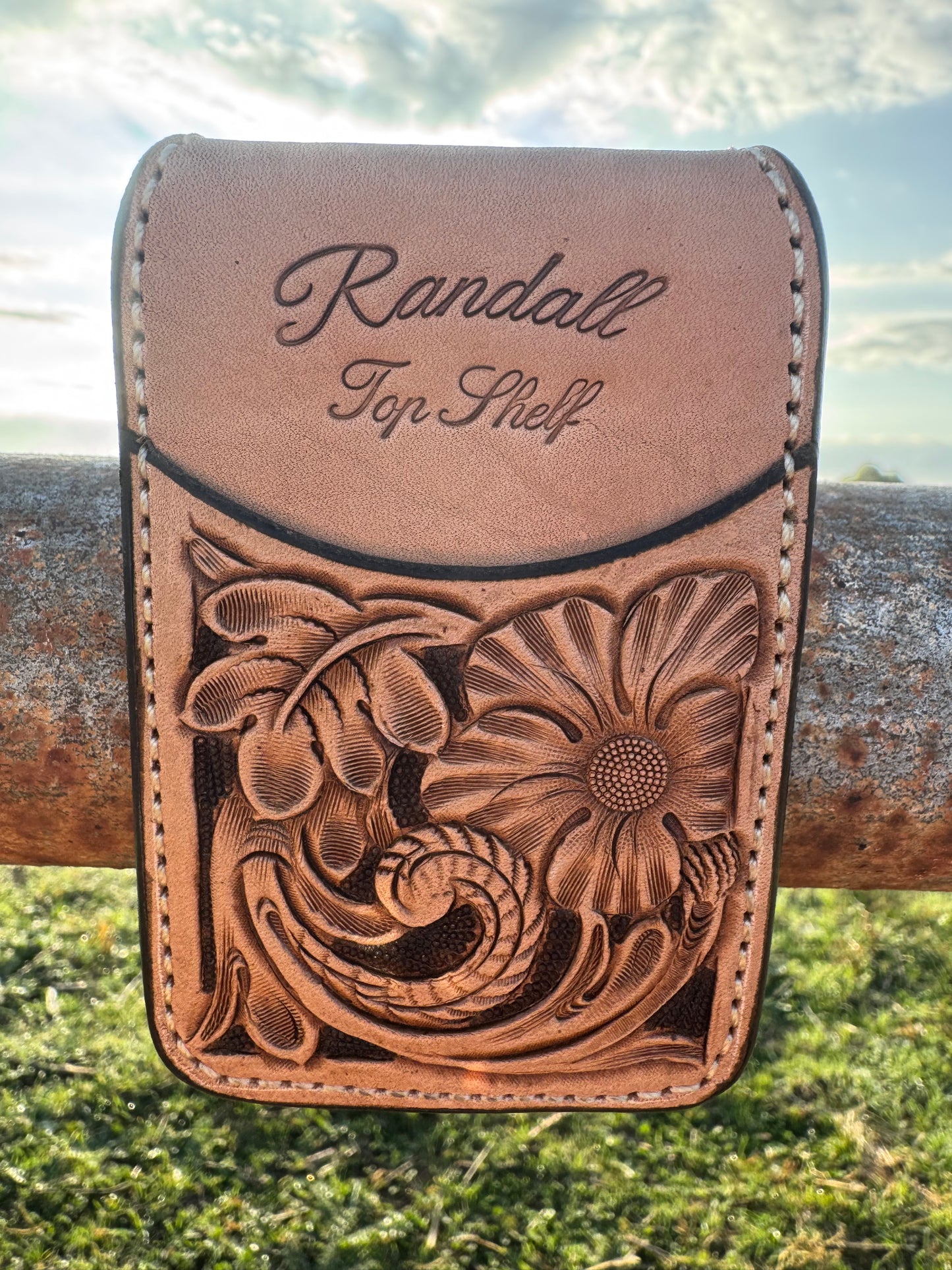 Magnetic money clip wallet