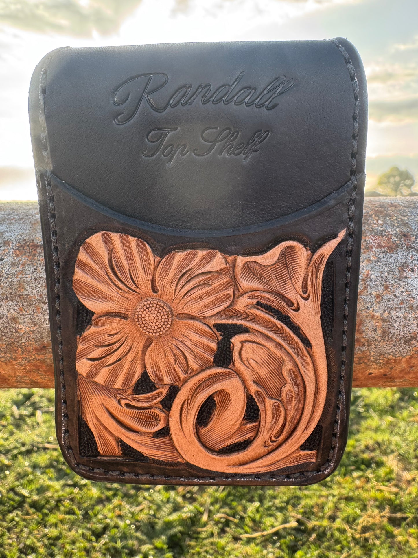 Magnetic money clip wallet