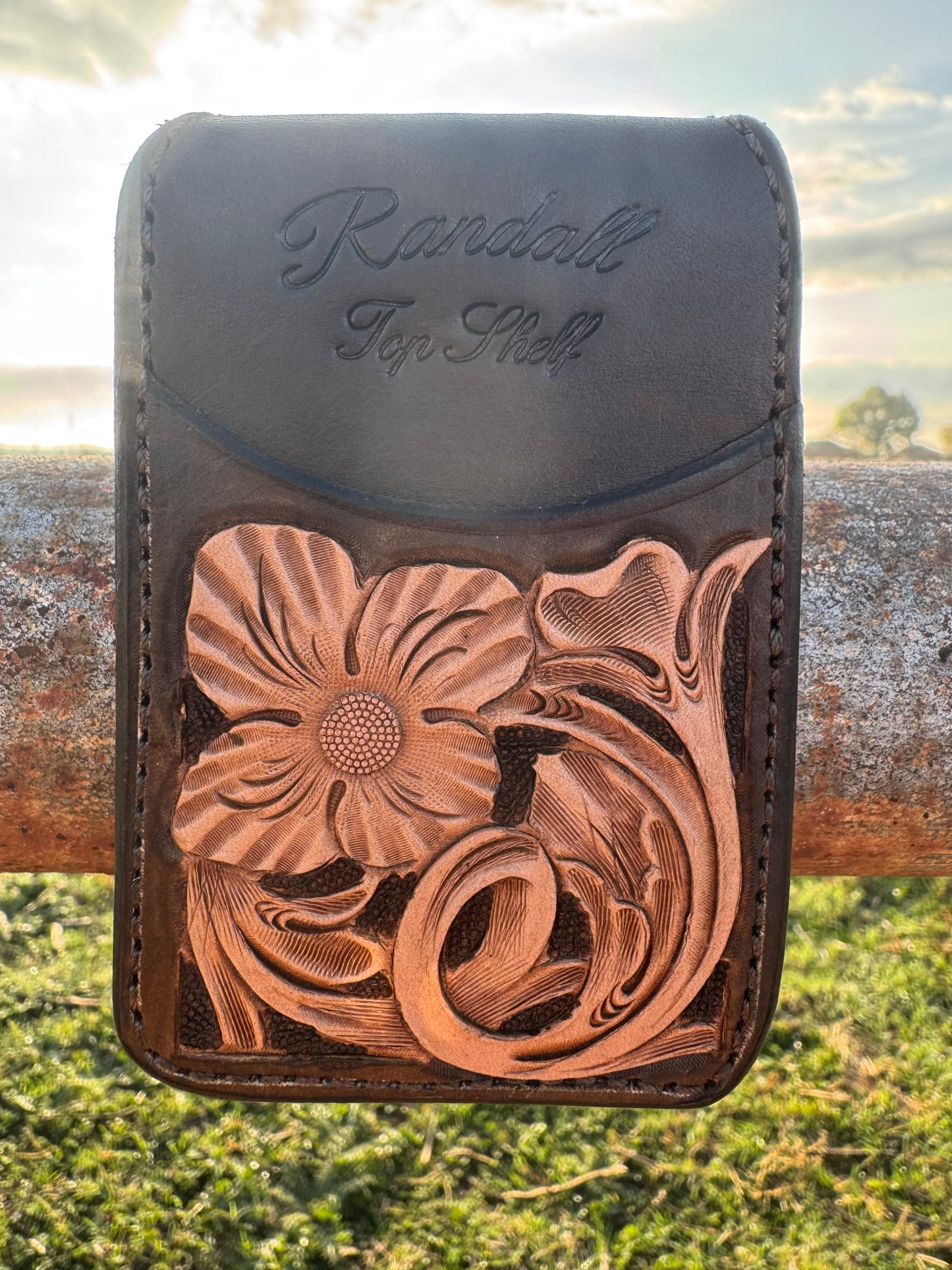 Magnetic money clip wallet